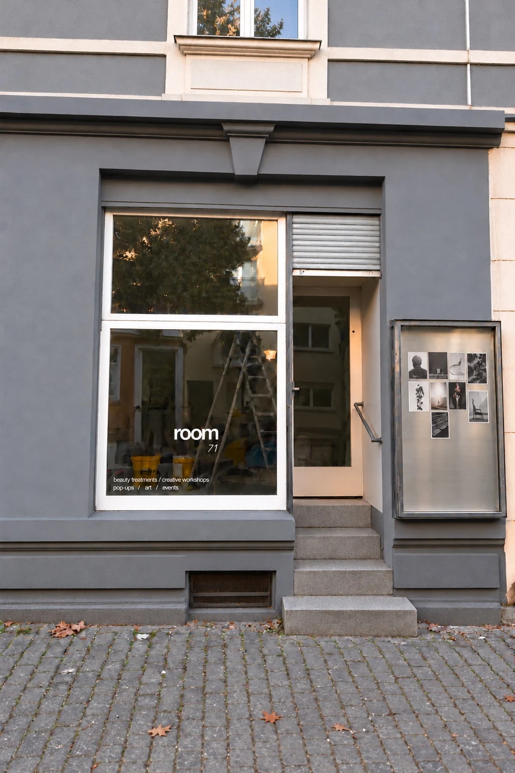 Eingang und Schaufenster von Room 71 in der Glauburgstraße 71